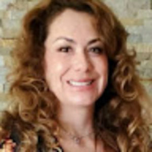 Meet your Posher, Beatriz